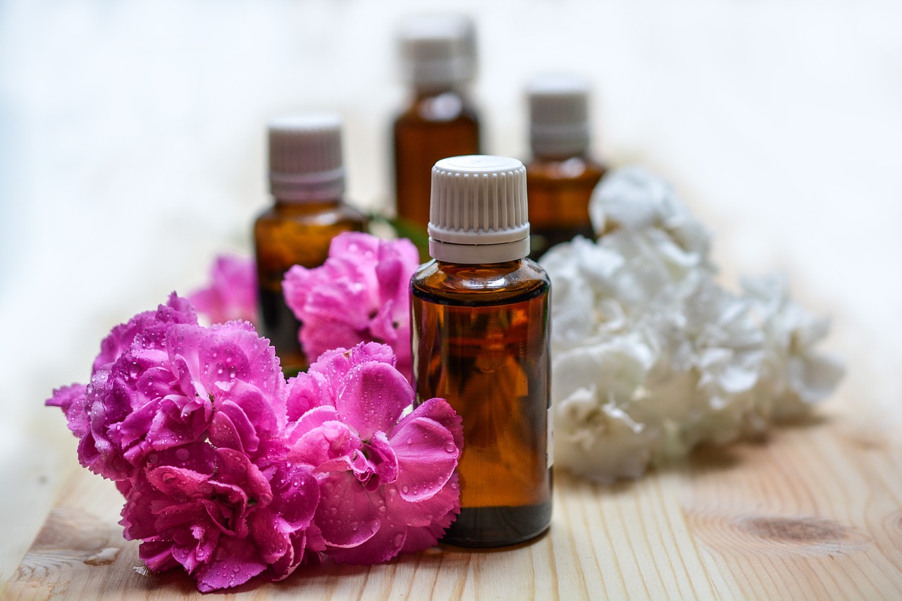 Naturalne olejki eteryczne do masażu- zatrać się w relaksującej woni